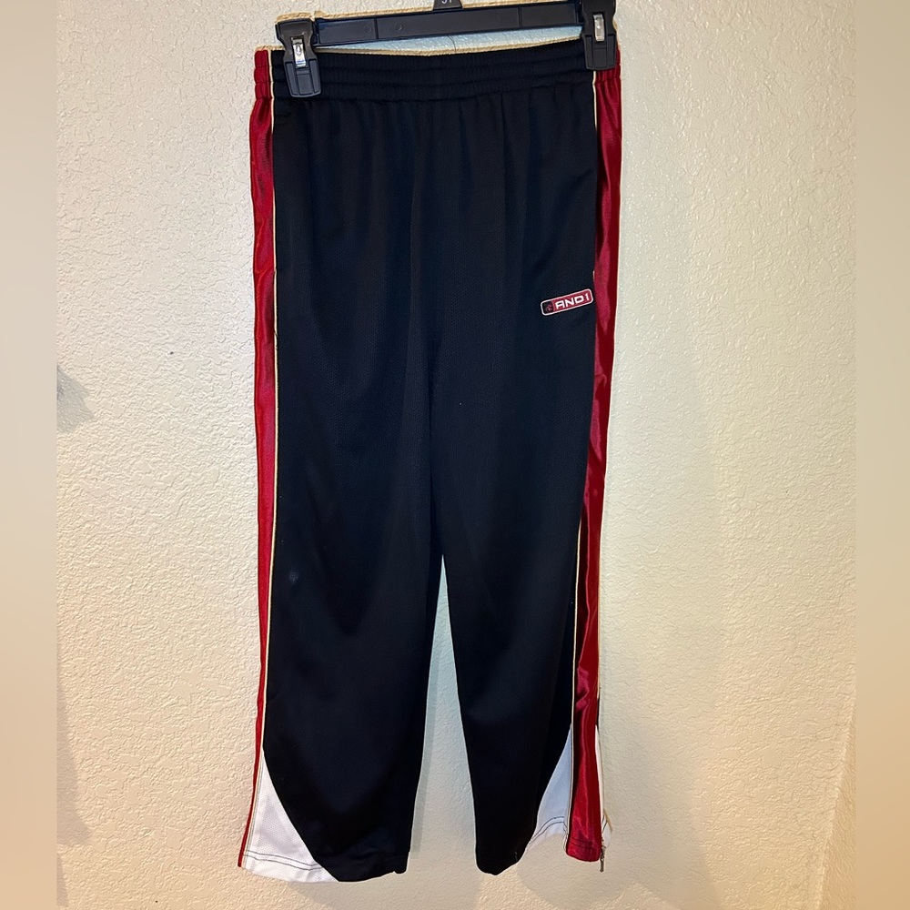 AND1 Boy’s Basketball Sweatpants M(10/12)